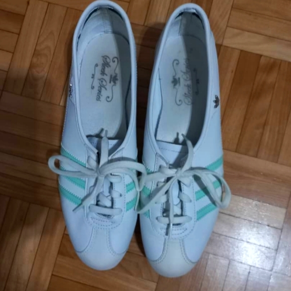 LOVE LOVE THESE!! ADIDAS SLEEK SERIES SZ.8.5 - Picture 4 of 5